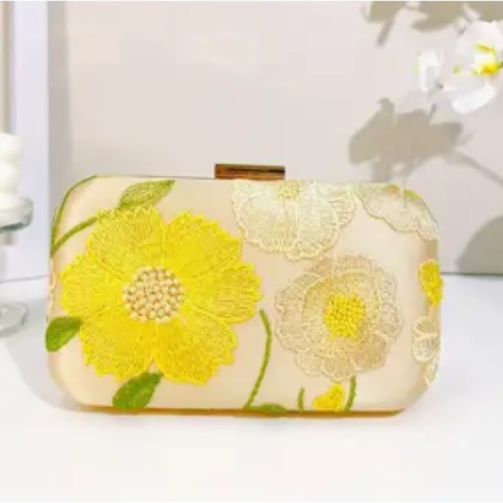 Woman’s clutch